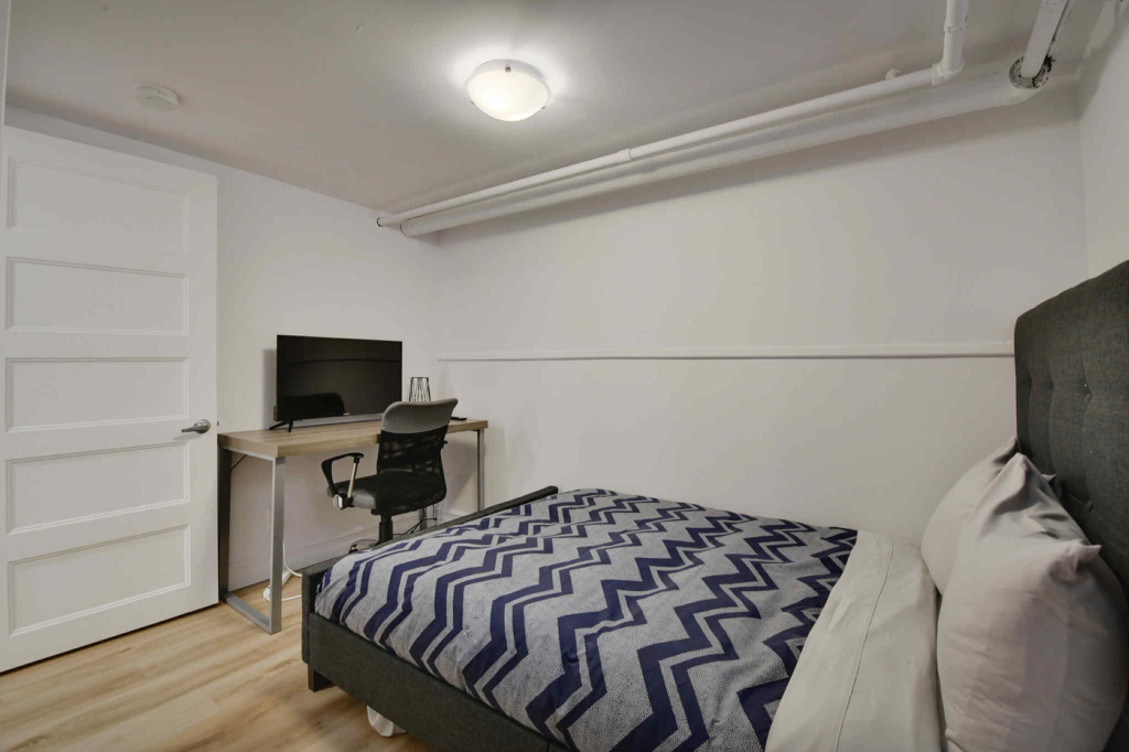 Chambre à Louer Près De Ulaval