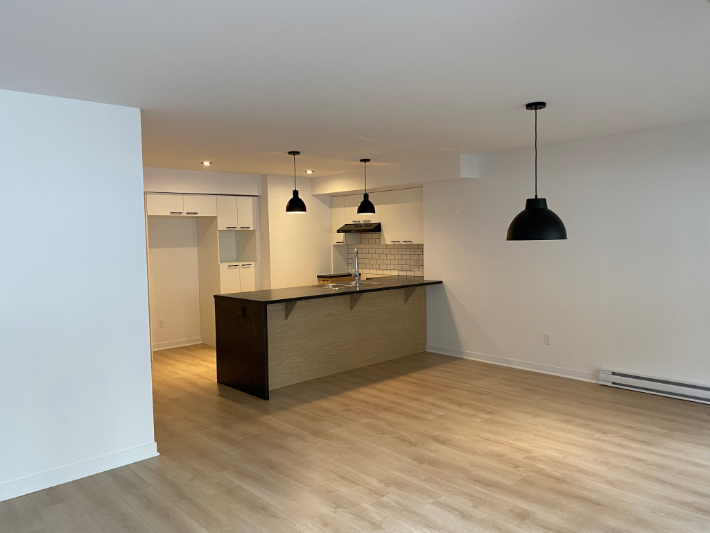 Logement 4 1/2 - Sept 2025 - Ascenseur