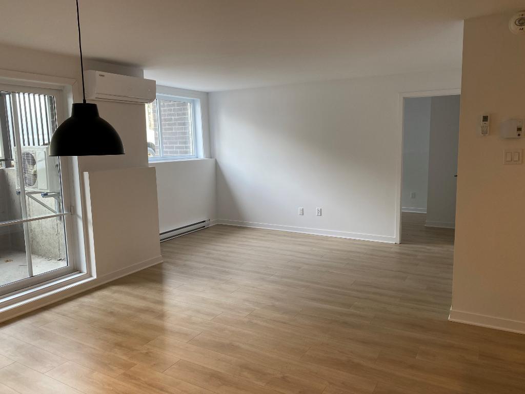 Logement 4 1/2 - Septembre 2025 - Ascenseur