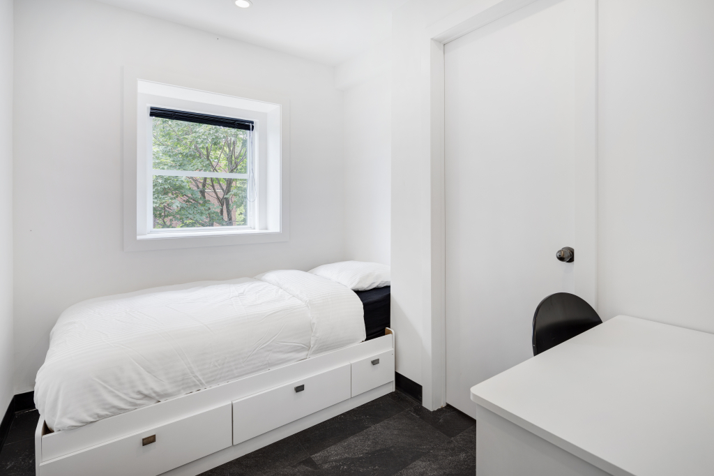 Furnished Private Rooms Closed To McGill