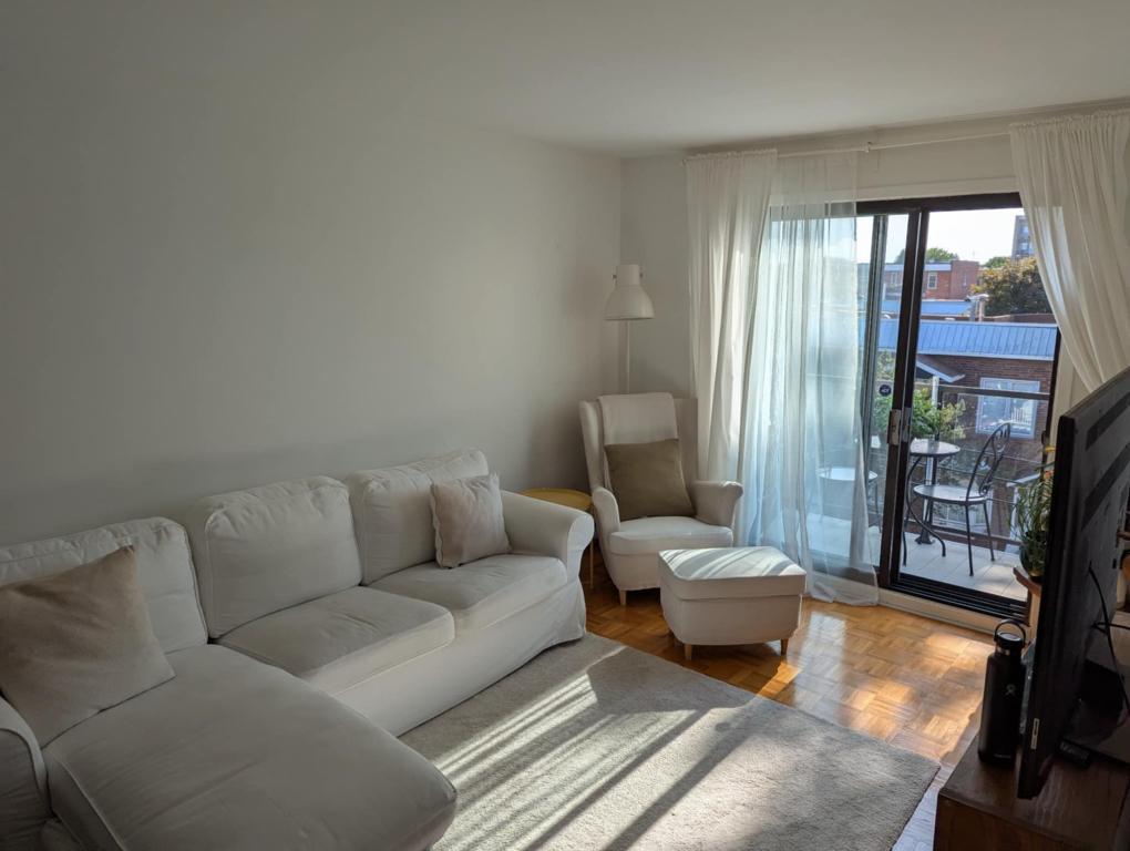 Lachine ravissant appartement 4/12