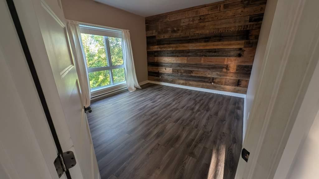 Grand Condo Lumineux