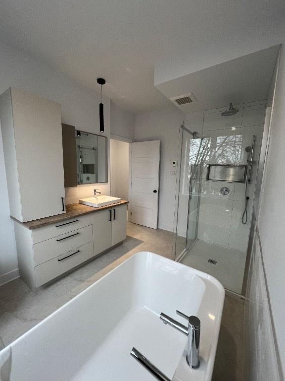 Luxueux et neuf 41/2 St-Hyacinthe (près de l’hôpital)