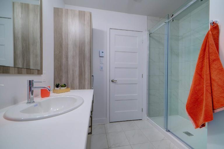 4 1/2 À LOUER - MONTRÉAL-EST - APPARTEMENT À LOUER