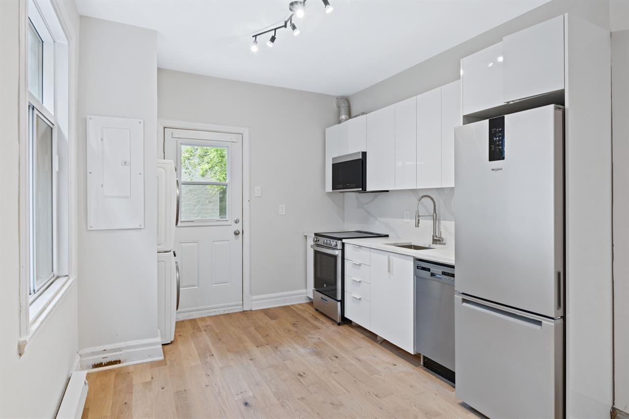 2 Bedroom - 1660 Avenue Papineau, Montréal