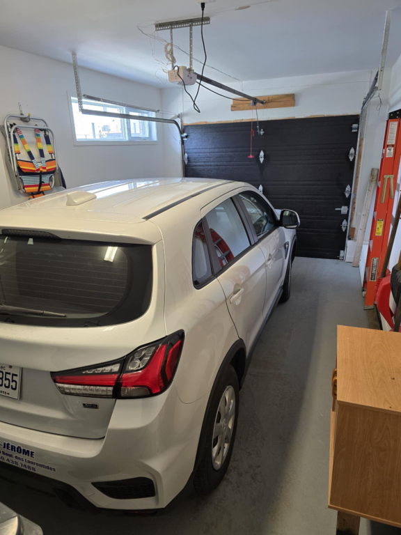 5 1/2 + GARAGE à Louer