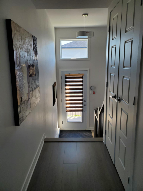 5 1/2 + GARAGE à Louer