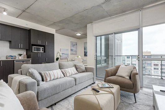 Grand Logement 3 1/2 à Louer Laval