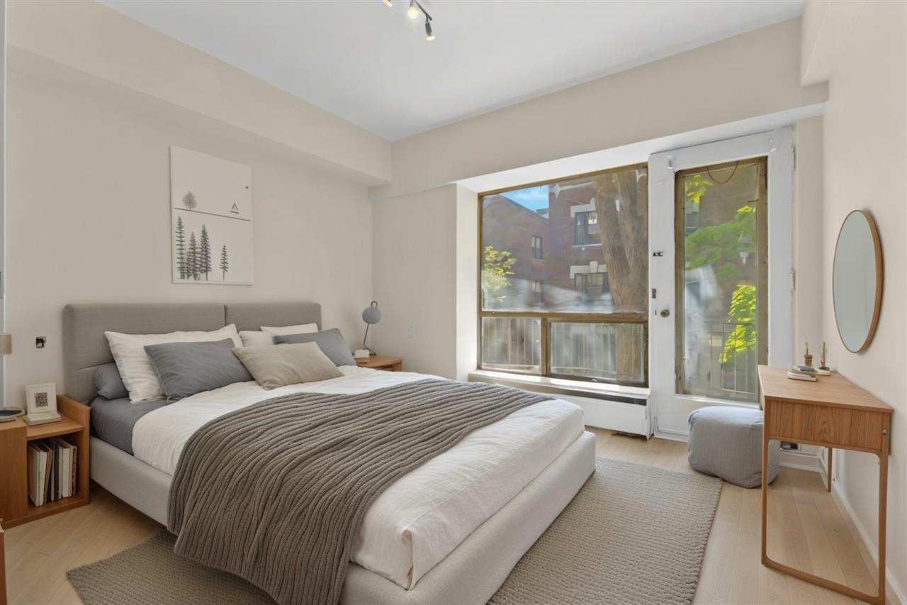 2 Bedroom - 3553 Rue Durocher, Montréal