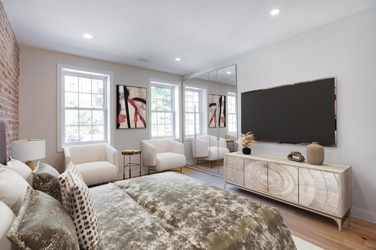 2 Bedroom - 1520 Avenue Des Pins, Montréal