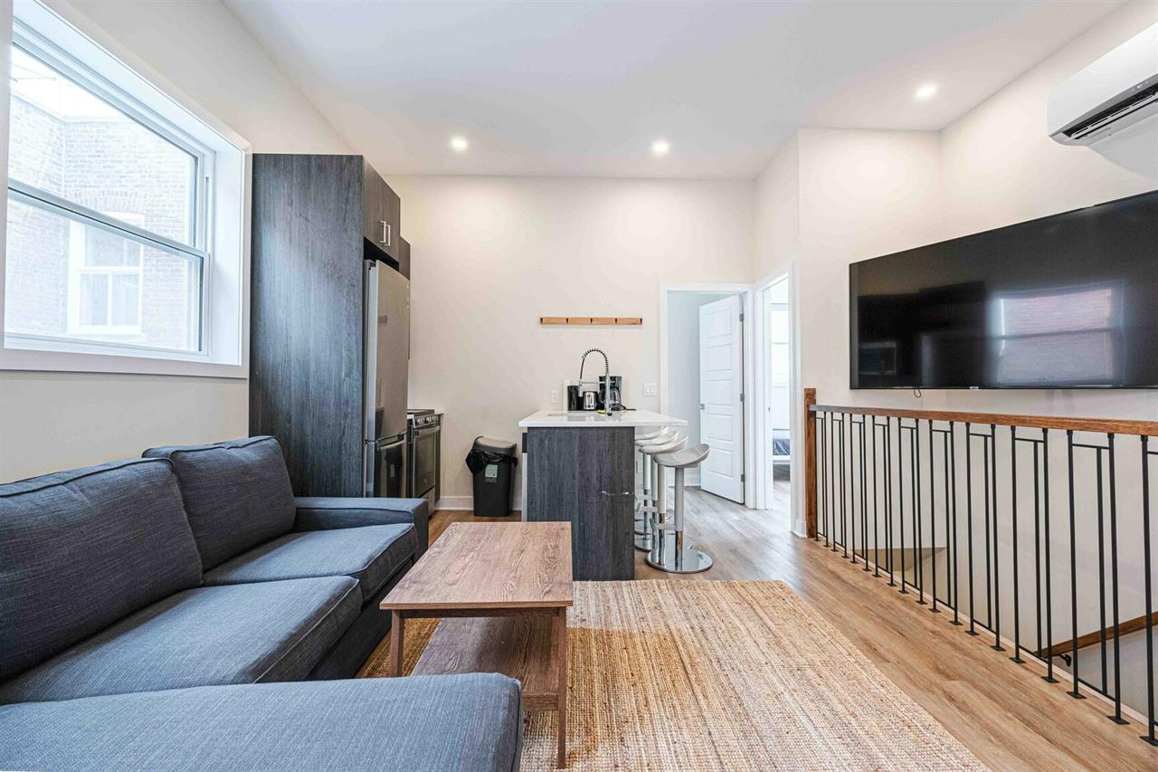 5 Bedroom - 1849 Avenue Lincoln, Montréal