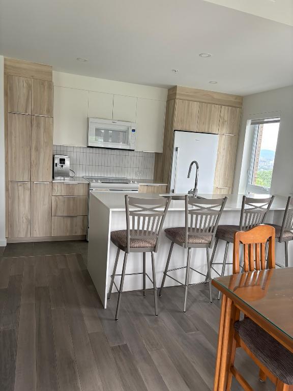 CONDO LOCATIF- 2 MOIS GRATUITS