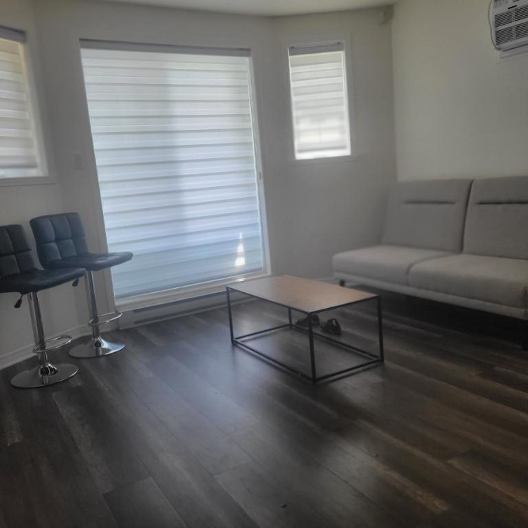 Condo 3 1/2 à louer