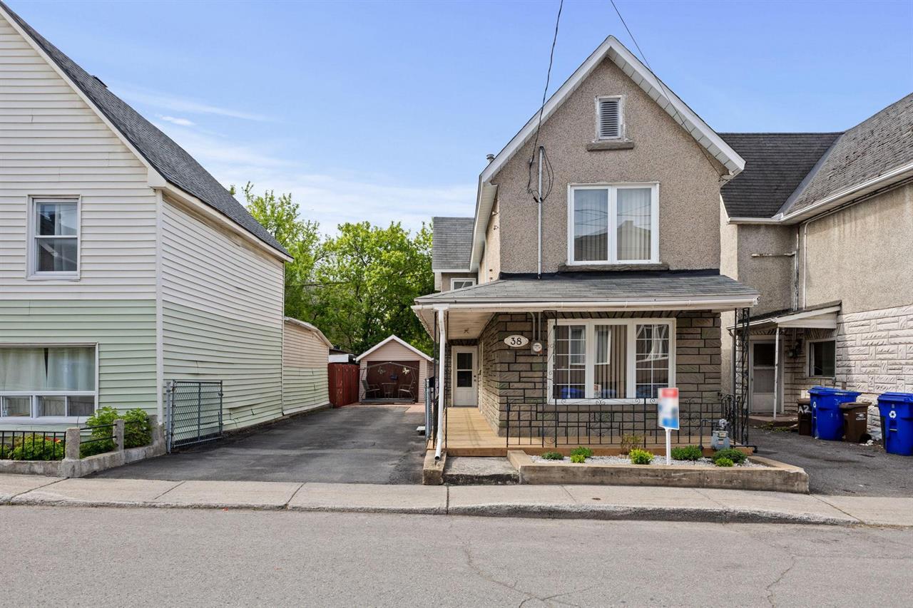 2 Bedroom - 38 Rue Garneau, Hull