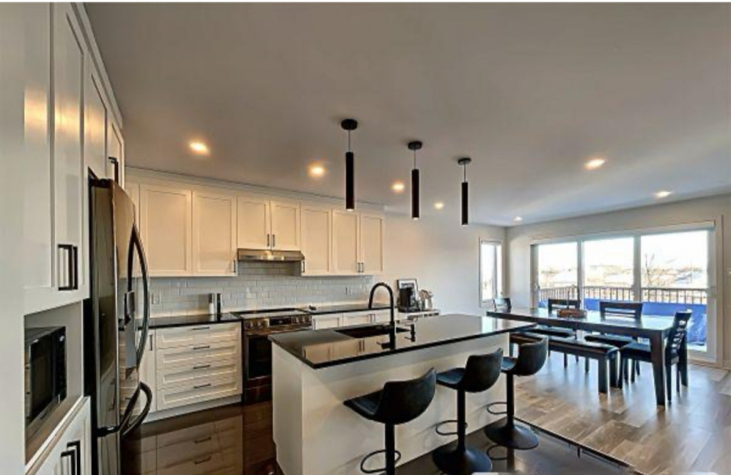Condo à Louer 5 1/2 électros Inclus