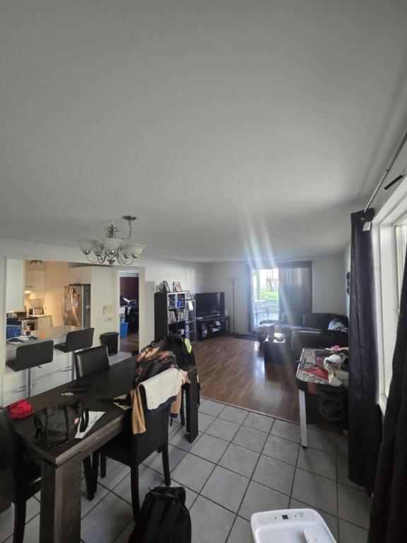 Logement à louer Pintendre Lévis 51/2 demi sous-sol