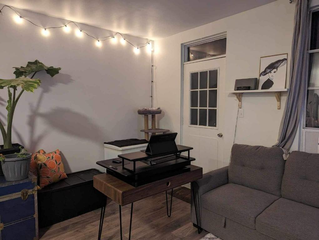 Appartement 3 1/2 à louer — Le Ber, Montréal, Disponible le 1er août