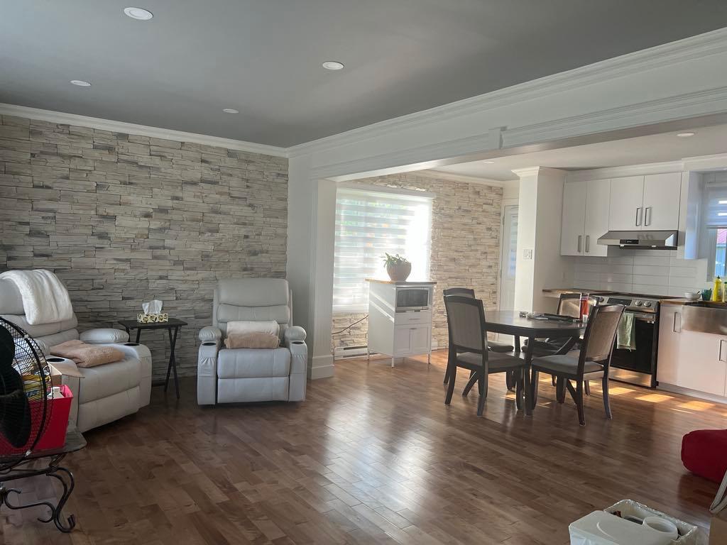 Maison lumineuse à louer, 1400$/mois à Louiseville. 1400/mois