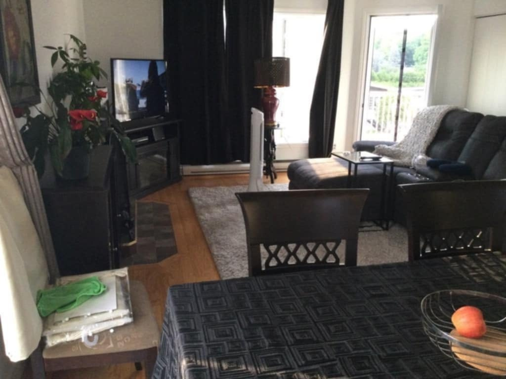 Appartement 5 1/2 à Louer