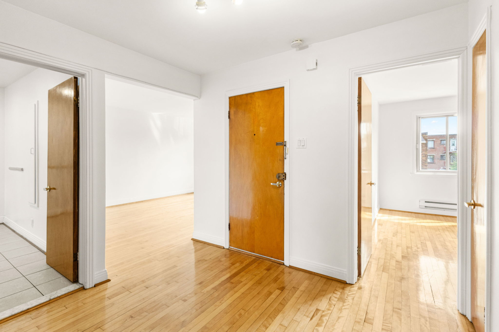 Grand Logement 3 Chambres à Louer