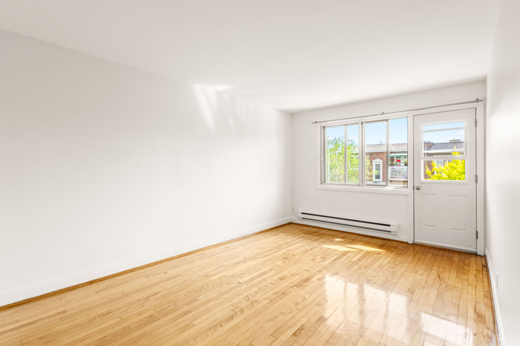 Grand Logement 3 Chambres à Louer