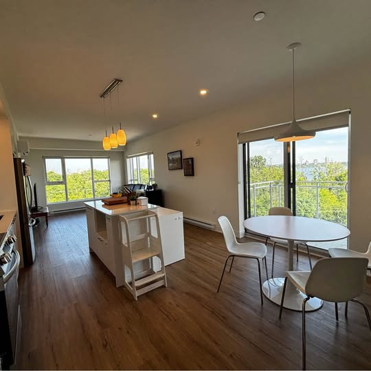Magnifique Condo Avec Vue Sur L'eau