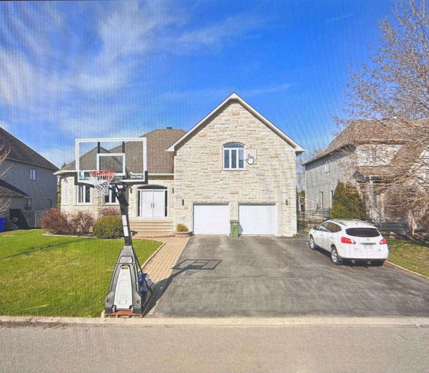 MAGNIFIQUE MAISON 4 CHAMBRES À AYLMER