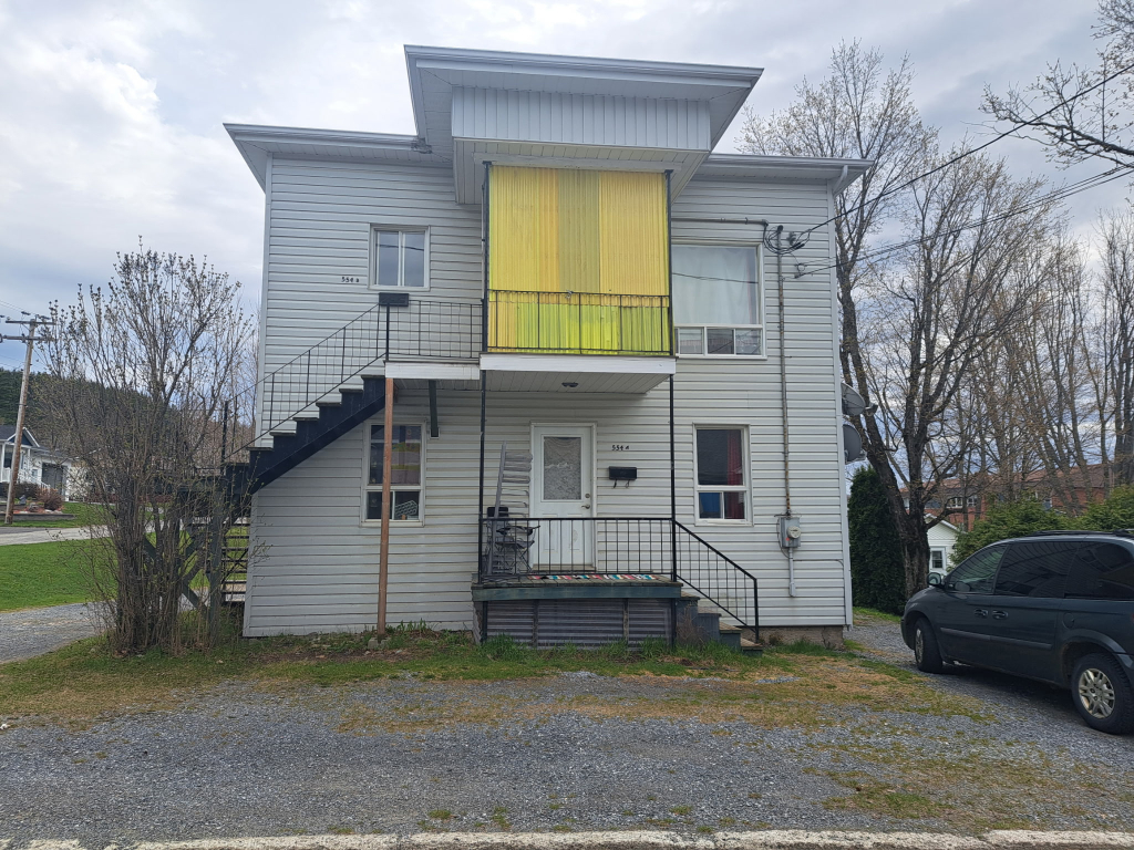 41/2 A LOUER 25 RDC Duplex