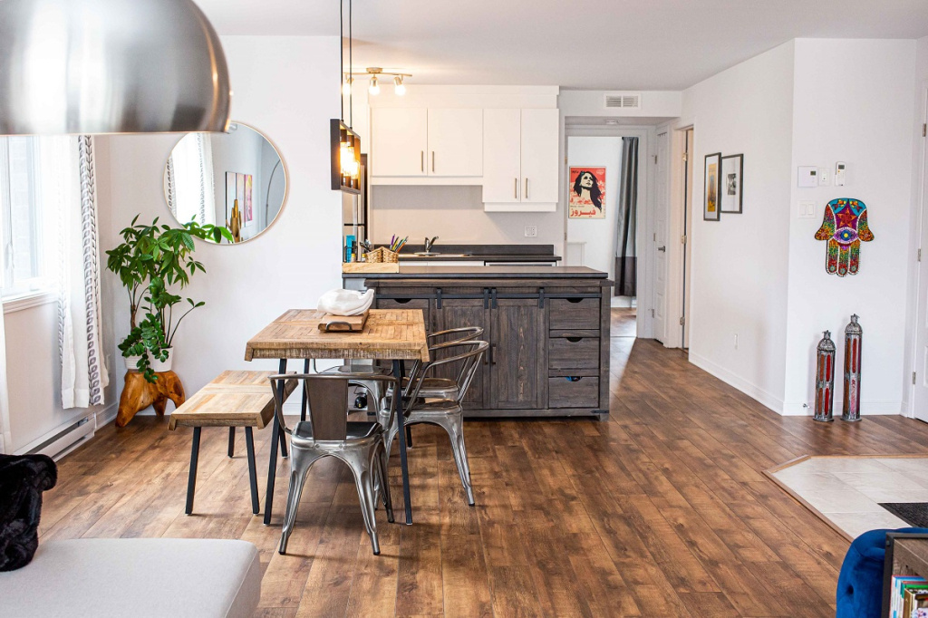 CONDO 4½ À LOUER AVEC TOUT LES ÉLECTRO.