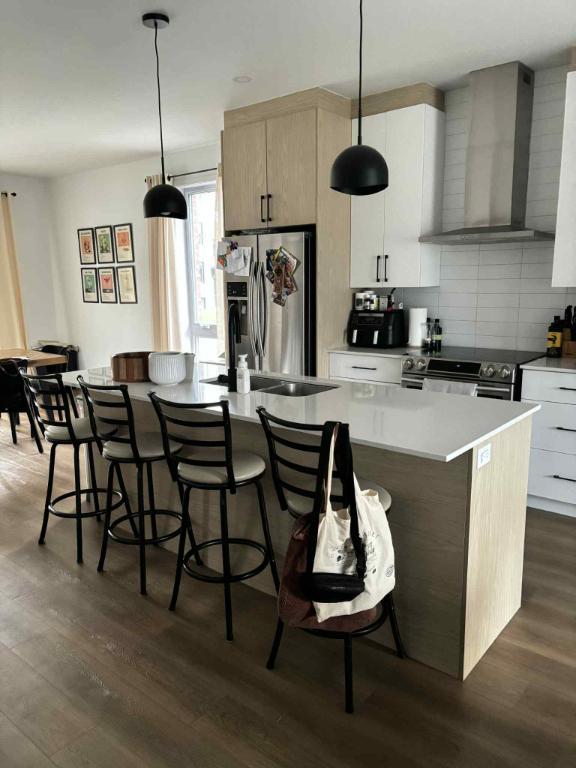 Magnifique 6 1/2 - IDEAL POUR FAMILLE - Quartier calme