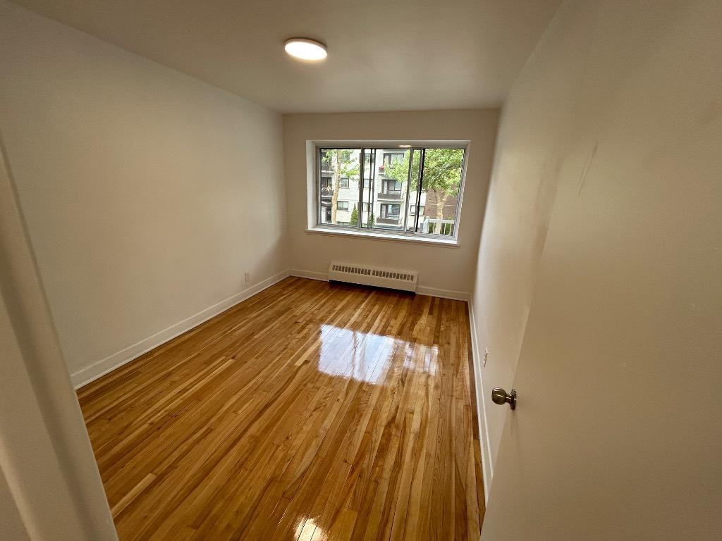 Grand 3 1/2 rénové dans Cote des Neiges