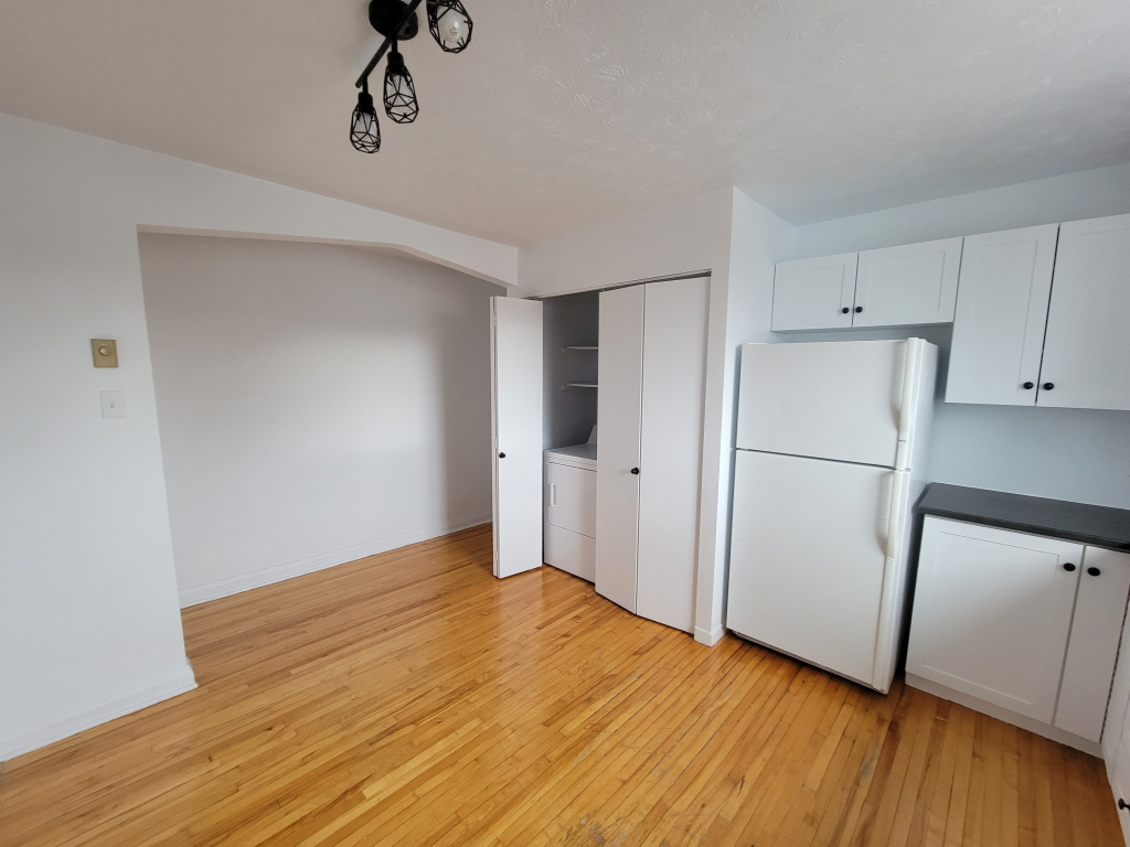 Charmant 3 ½ à Louer – Disponible Dès Le
