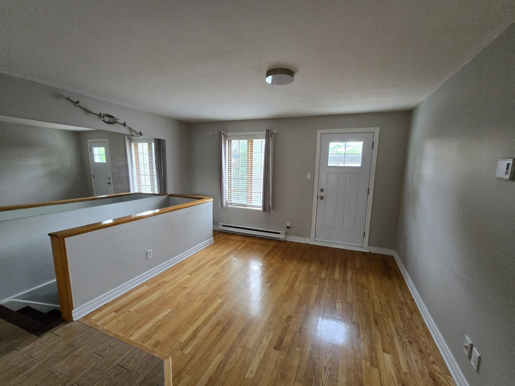 4½ à Louer Dans Ahuntsic