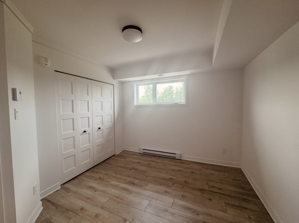 Logement 5 1/2 - WIFI - Novembre 2025