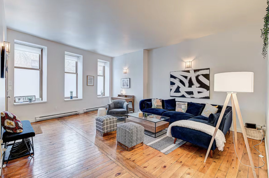 Magnifique APT De 1200 Sqft Meublé !