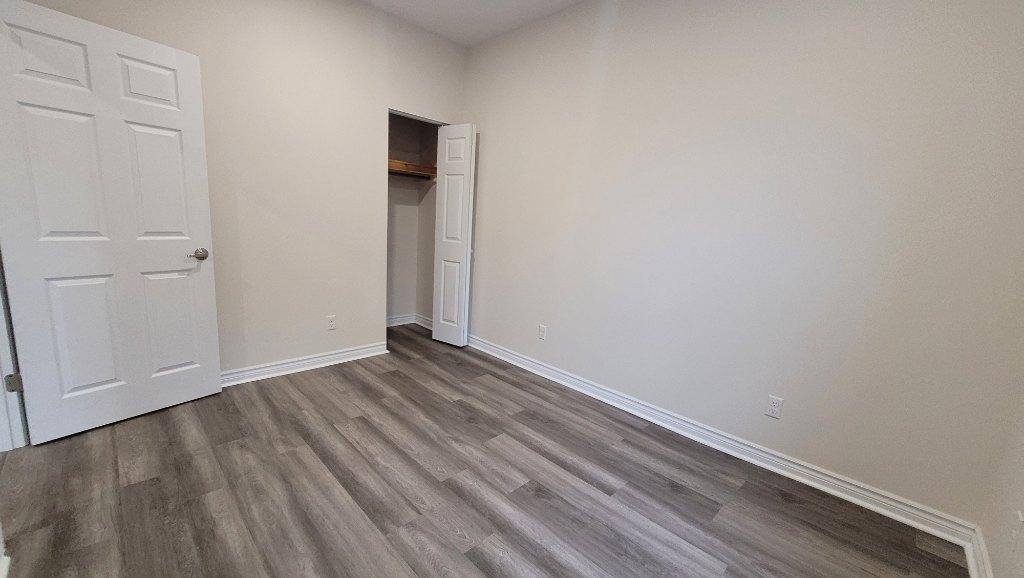 Petite-Italie 3 ½ Pied-à-terre RDC entièrement rénové et isolé à neuf H2S 1E8