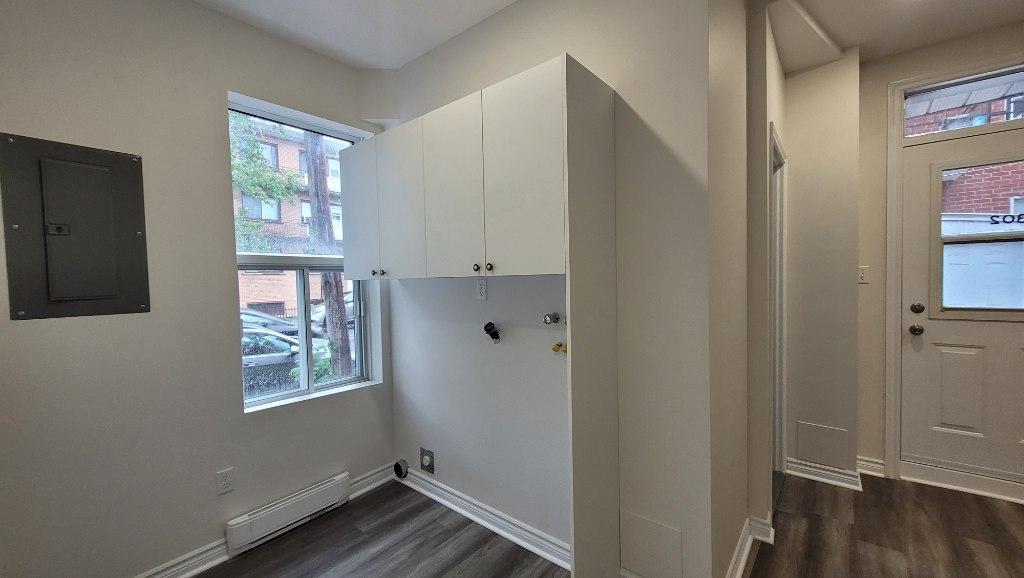 Petite-Italie 3 ½ Pied-à-terre RDC entièrement rénové et isolé à neuf H2S 1E8