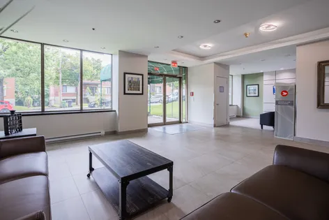 1 room apartment of 92m² in Montreal
