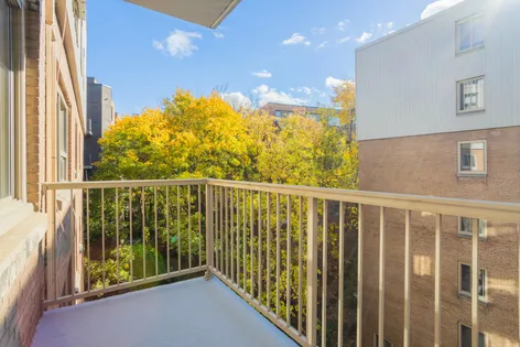 1 room apartment of 92m² in Montreal