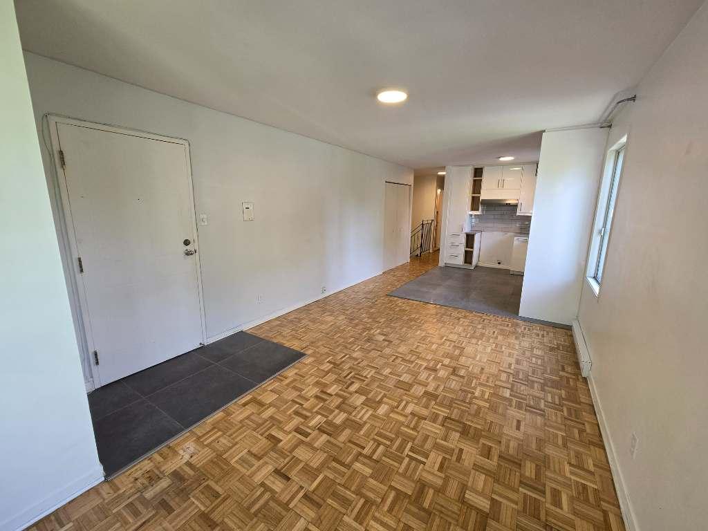 Appartement 5 1/2 Style Condo sur 2 étages