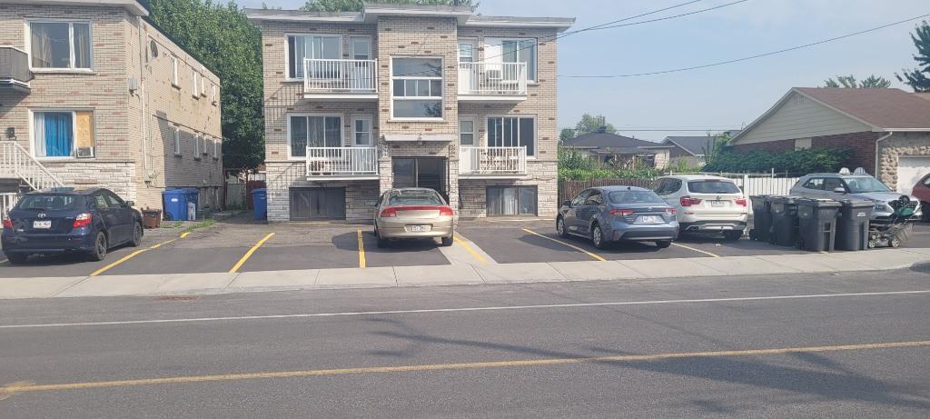 Logement rénové et climatisé à St-Hubert