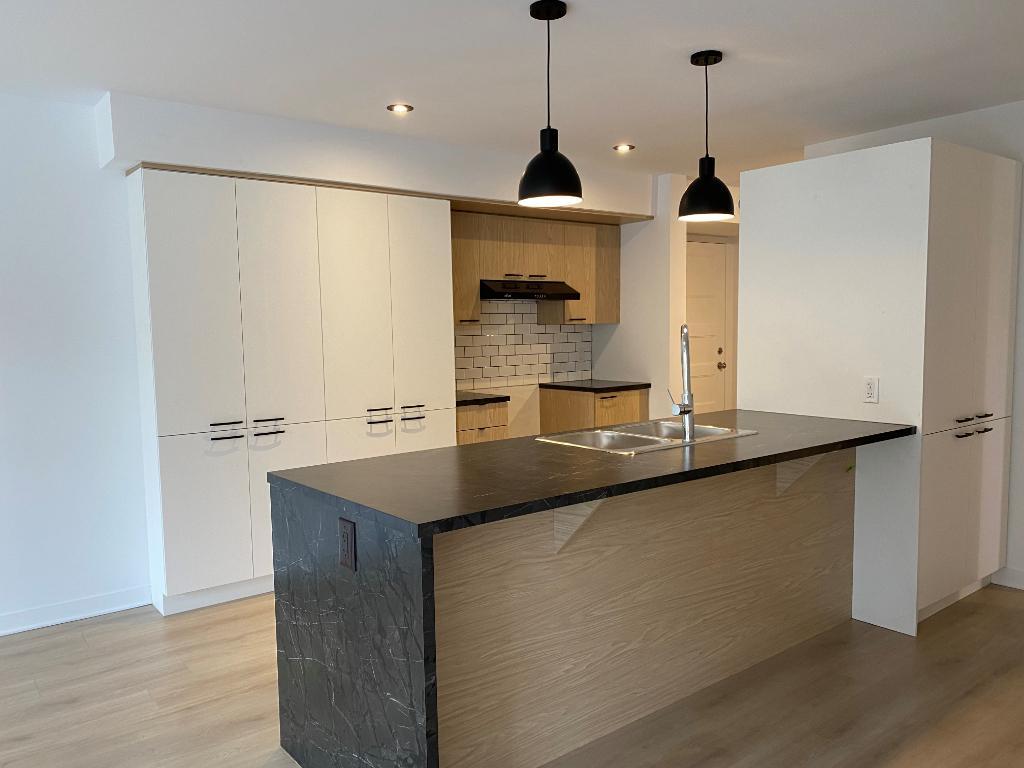 Logement 5 1/2 - Ascenseur - Octobre 2025