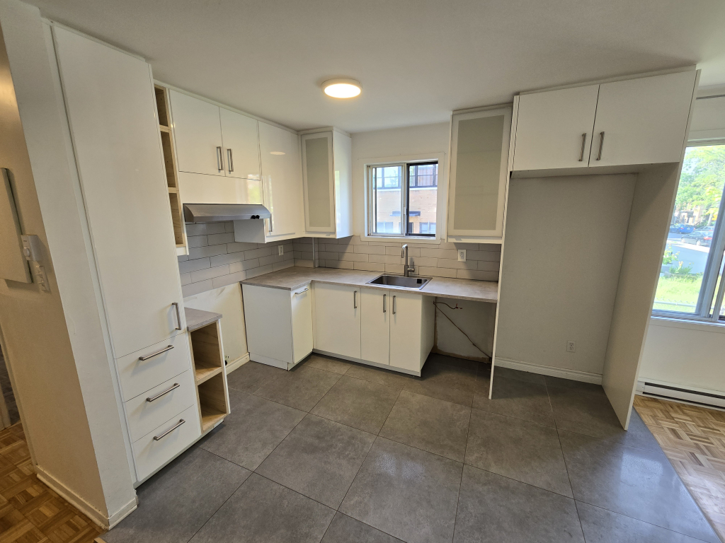 Appartement 5 1/2 Style Condo Sur 2 étag