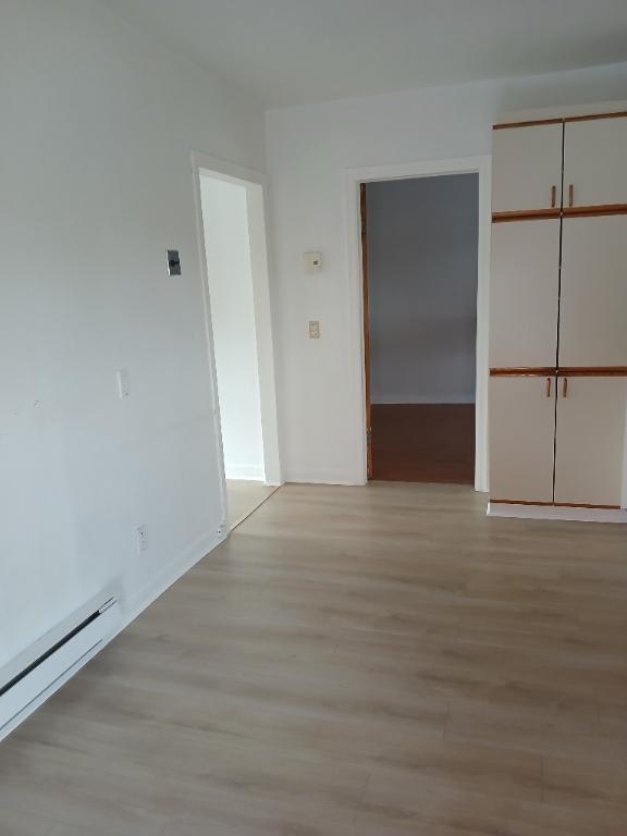 Appartement à louer - Vieux-Longueuil : 4 et demi, à l'étage