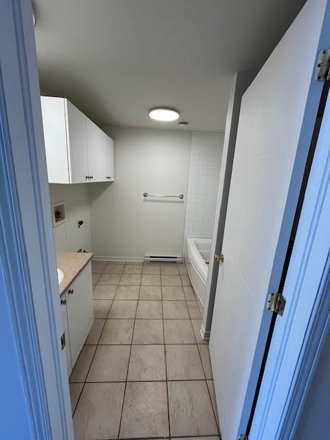 4 1/2 Saint-Basile-le-Grand, centre-ville, logement style condo, rez-de-chaussée
