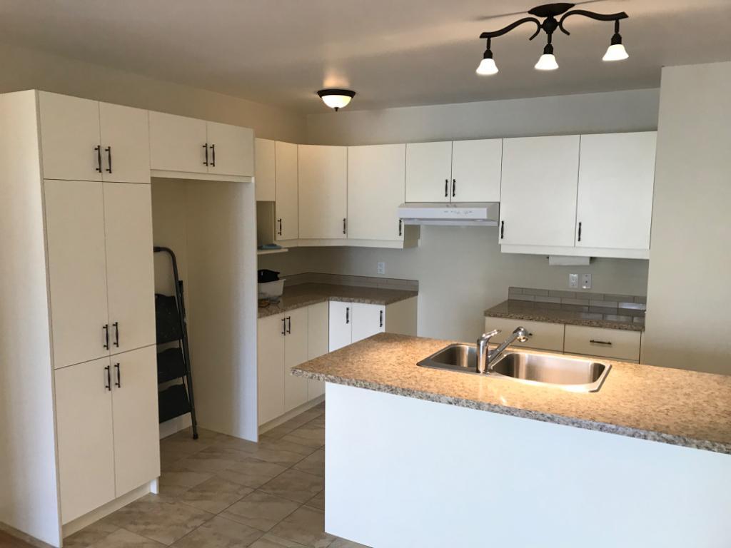 Cowansville grand 61/2 style condo à louer