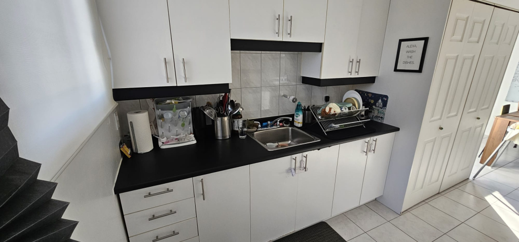Apartment 5 1/2