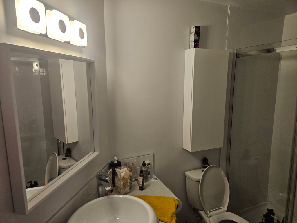 1er Septembre, 4 1/2 Au 2eme Etage
