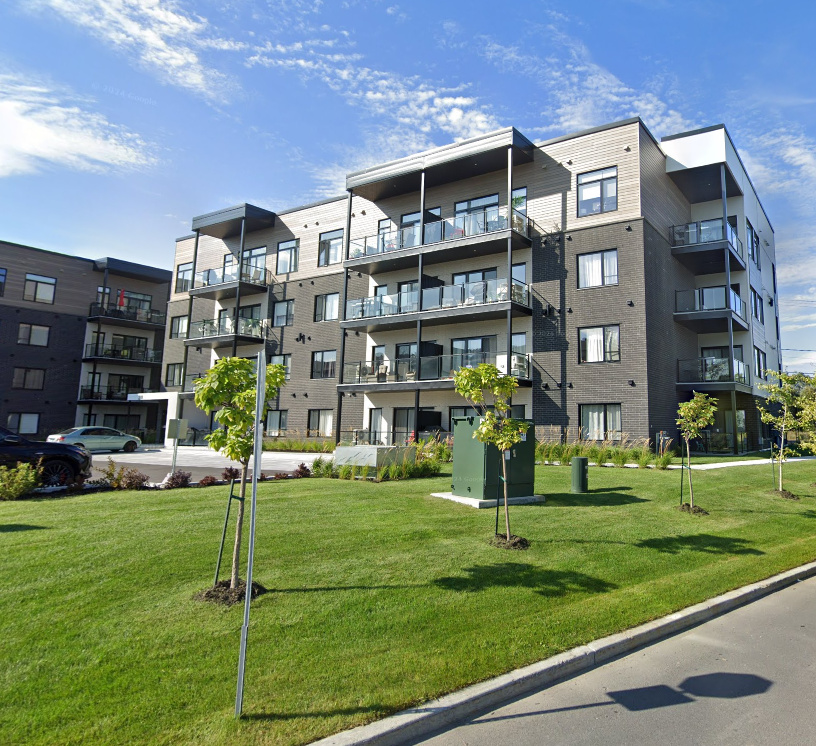 Appartement Condo 5 1/2 Très Propre