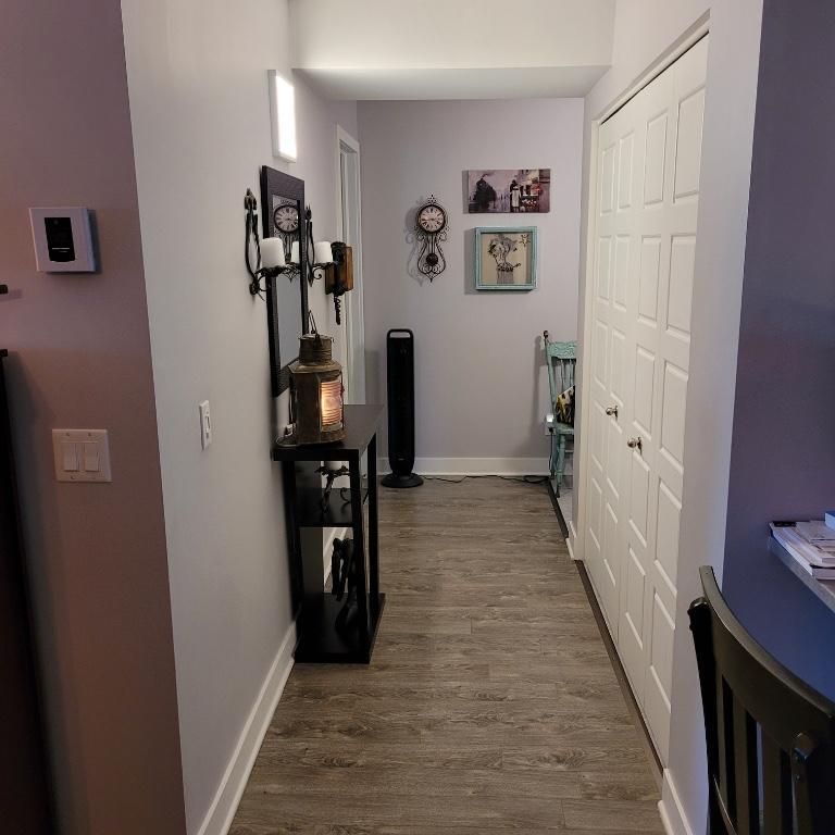 Beau grand 5 1\2 style condo